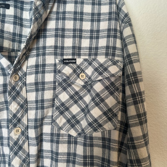 Volcom - Picture 6 of 8